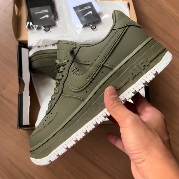 Aerotunknit -Force 1 Luxe