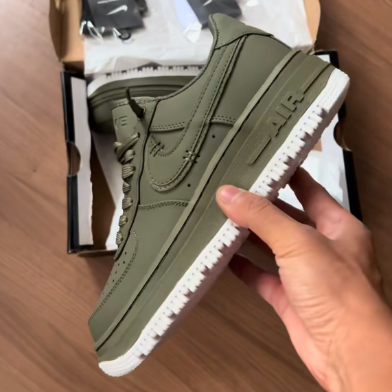 Aerotunknit -Force 1 Luxe