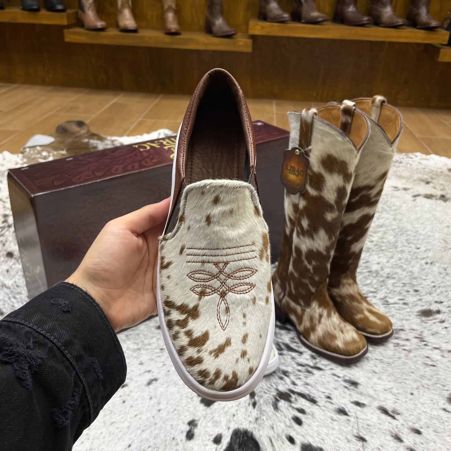 Hornroam Cowhide Shoes 9