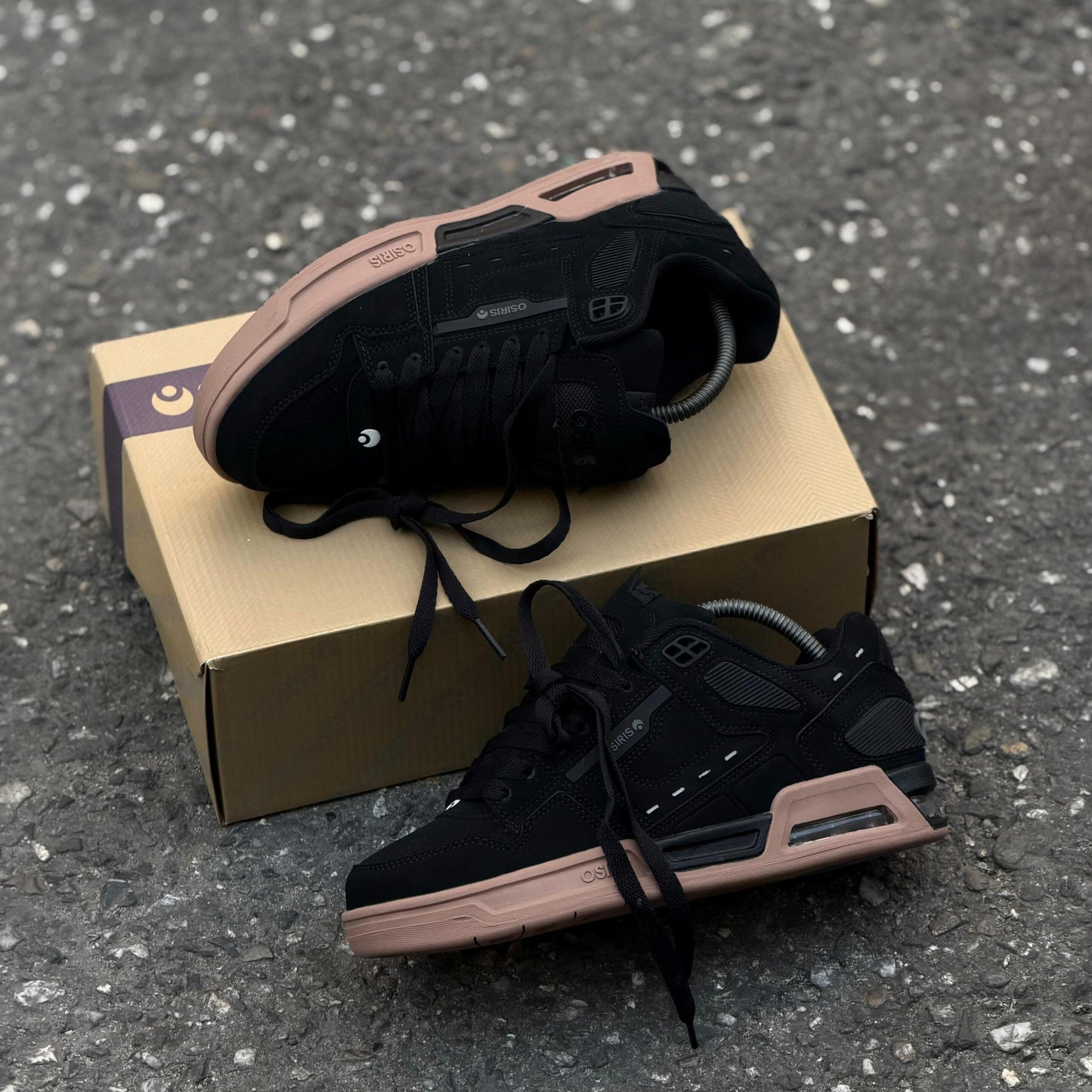 Sabre Heritage Classic Lace Up Sneakers